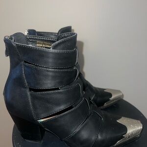 Black Silver Tipped Booties